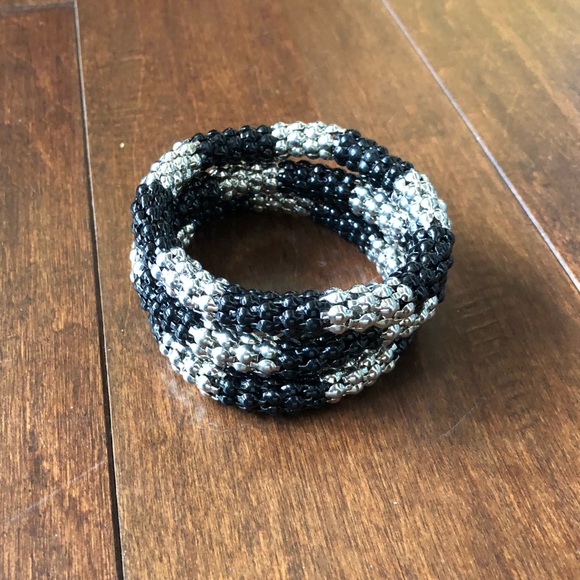 Black & Silver Bracelet set - Picture 4 of 6